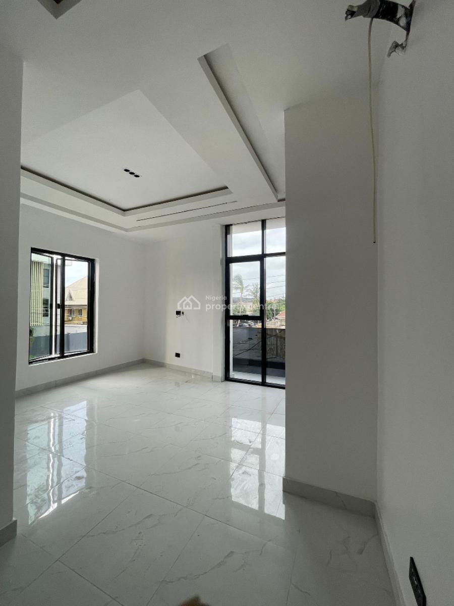 Tastefully Finished 4 Bedroom Terraced Duplex with Pool, & Gym, Lekki Phase 1, Lekki, Lagos, Terraced Duplex for Sale
