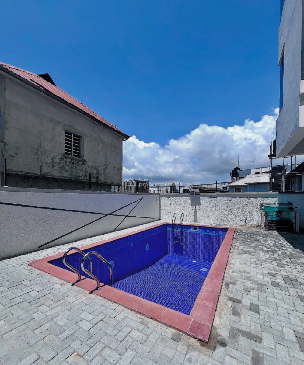 Fully Serviced 3 Bedroom Apartments with Swimming Pool & Gym, 2nd Tollgate, Lekki, Lagos, Flat / Apartment for Sale