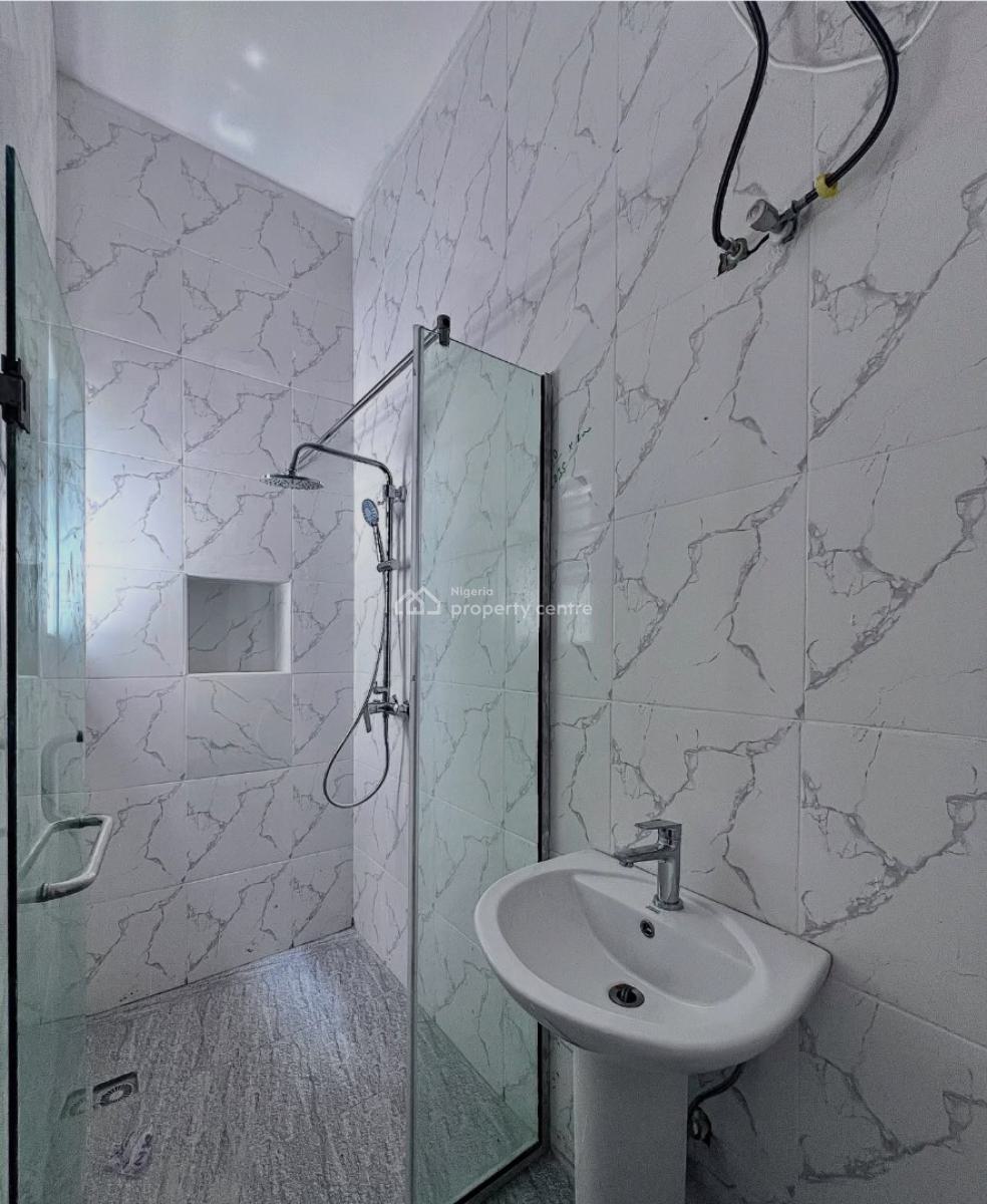 Fully Serviced 3 Bedroom Apartments with Swimming Pool & Gym, 2nd Tollgate, Lekki, Lagos, Flat / Apartment for Sale