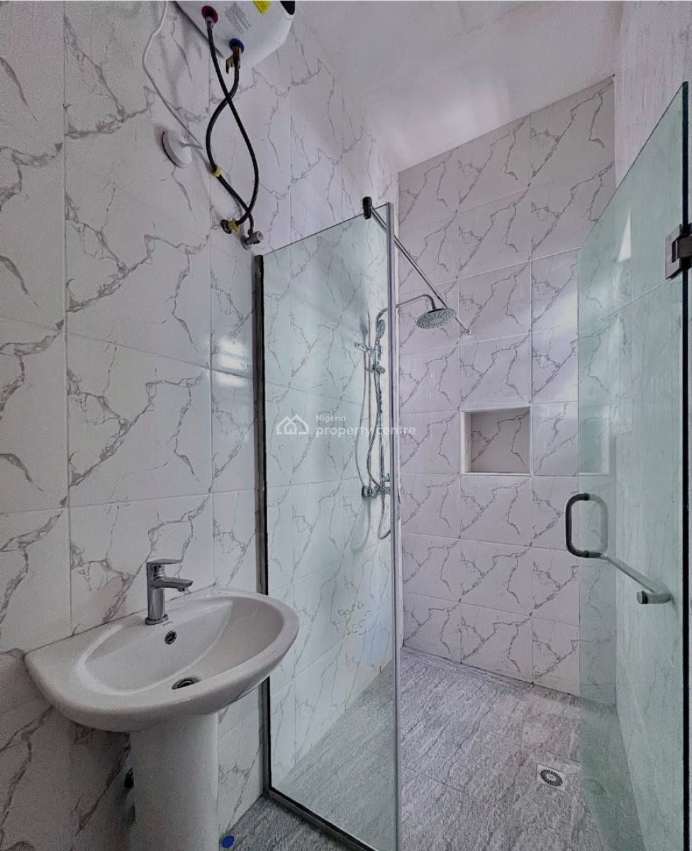 Fully Serviced 3 Bedroom Apartments with Swimming Pool & Gym, 2nd Tollgate, Lekki, Lagos, Flat / Apartment for Sale