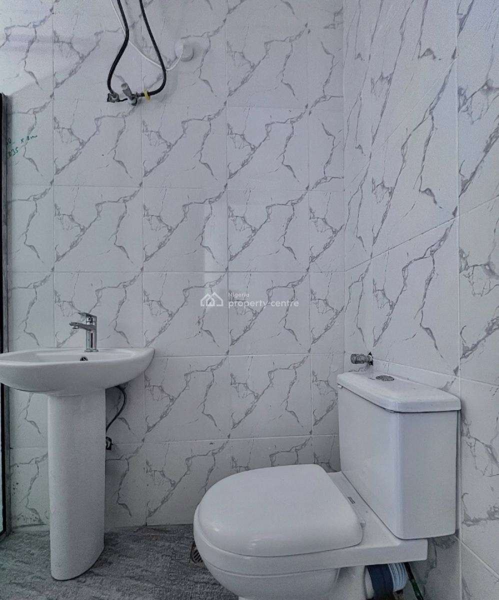 Fully Serviced 3 Bedroom Apartments with Swimming Pool & Gym, 2nd Tollgate, Lekki, Lagos, Flat / Apartment for Sale