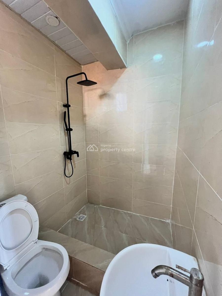 Serviced 3 Bedroom Apartment, Lekki Phase 1, Lekki, Lagos, Flat / Apartment for Rent