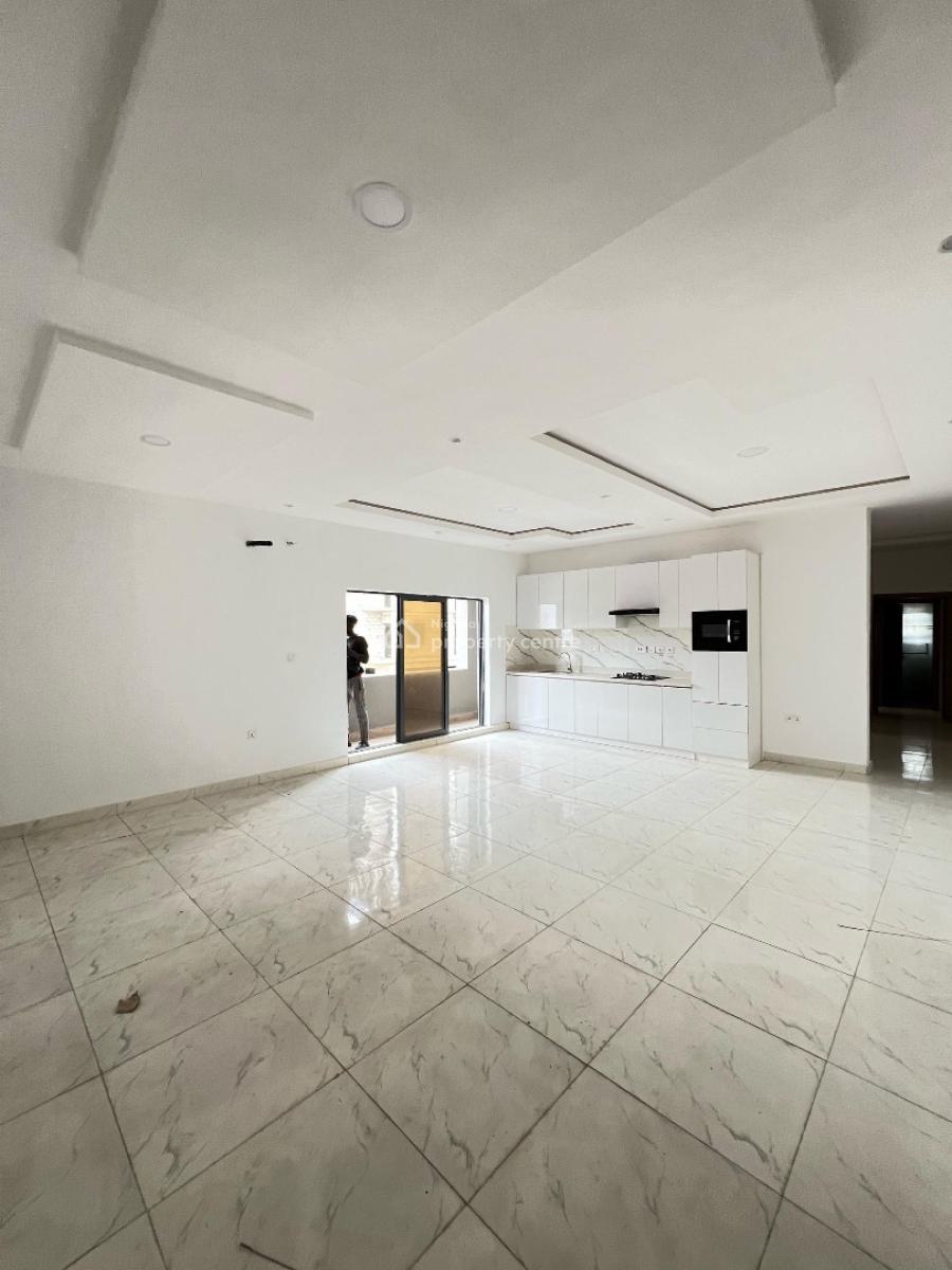 Contemporary 2 Bedroom with Gym, Central Ac Suitable for Investment, Lekki Phase 1, Lekki, Lagos, Flat / Apartment for Sale