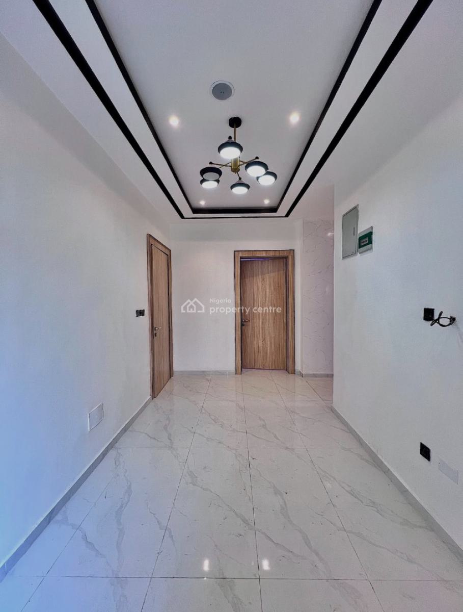 Contemporary 6 Bedroom Fully Detached Penthouse Duplex with Bq, Chevron Drive, Lekki, Lagos, Detached Duplex for Sale