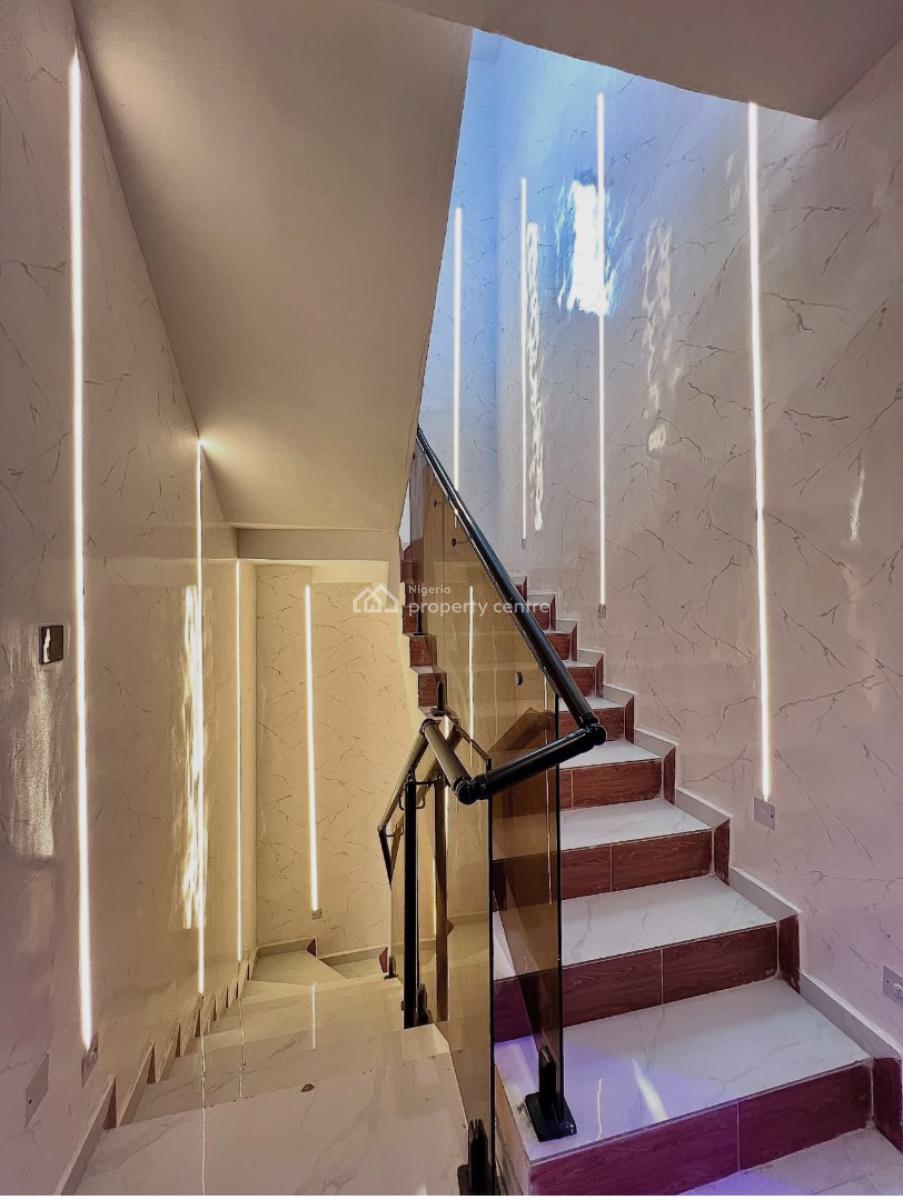 Contemporary 6 Bedroom Fully Detached Penthouse Duplex with Bq, Chevron Drive, Lekki, Lagos, Detached Duplex for Sale