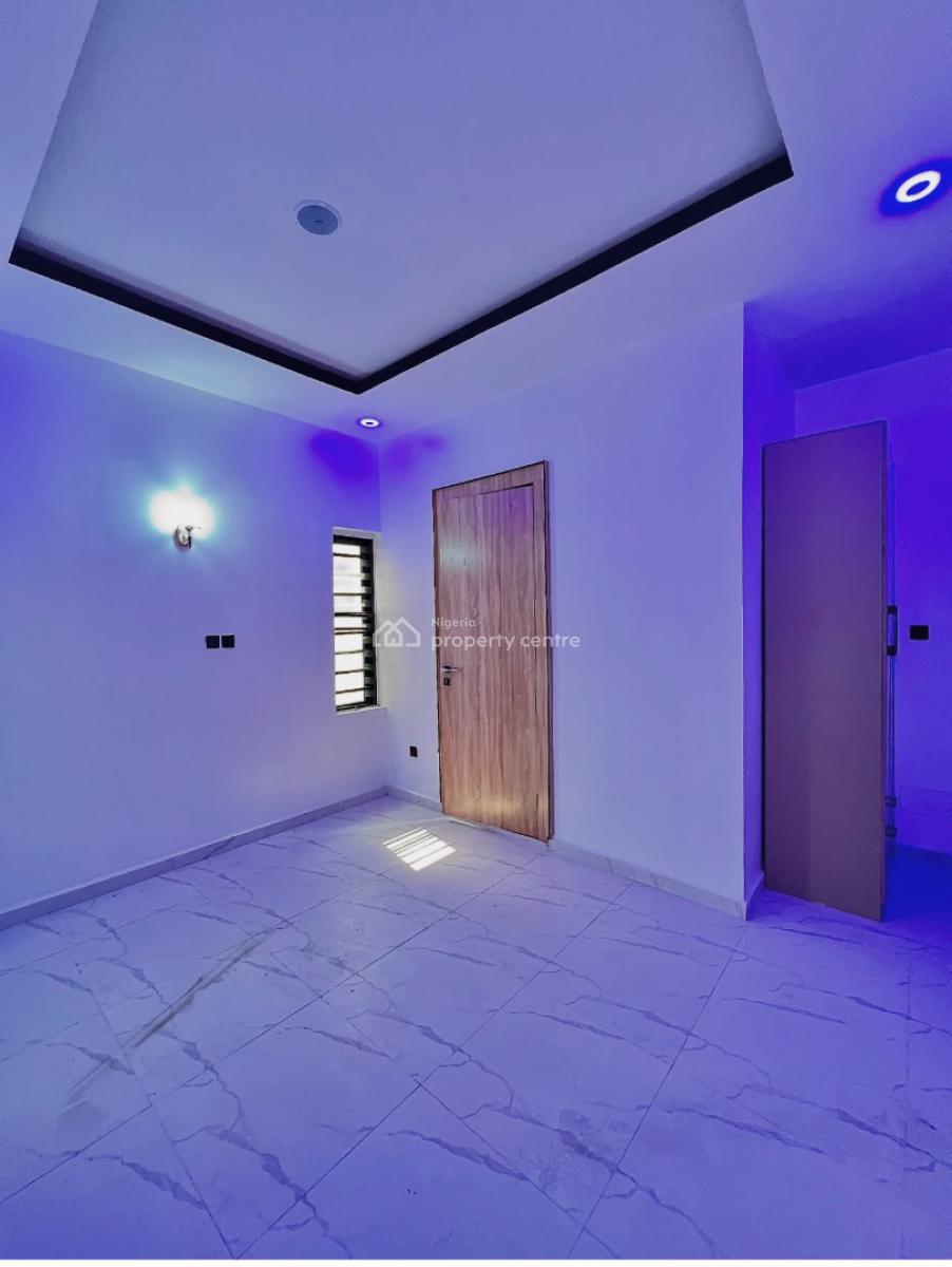 Contemporary 6 Bedroom Fully Detached Penthouse Duplex with Bq, Chevron Drive, Lekki, Lagos, Detached Duplex for Sale