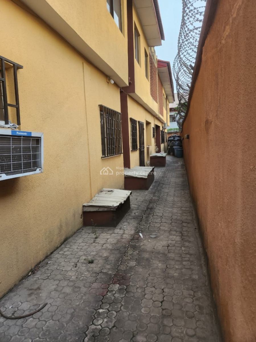Strategically Situated Property, Parkview, Ikoyi, Lagos, Block of Flats for Sale