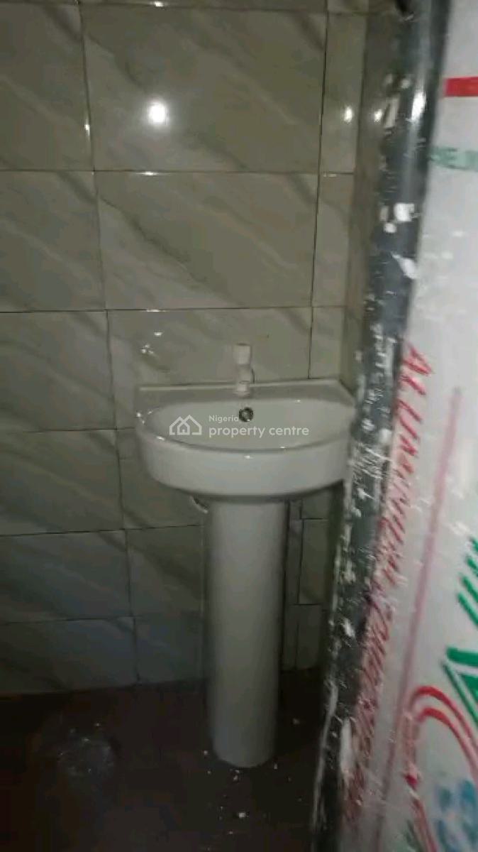 Standard and Spacious 2 Bedroom Flat, Atunrase Estate, Gbagada, Lagos, Flat / Apartment for Rent