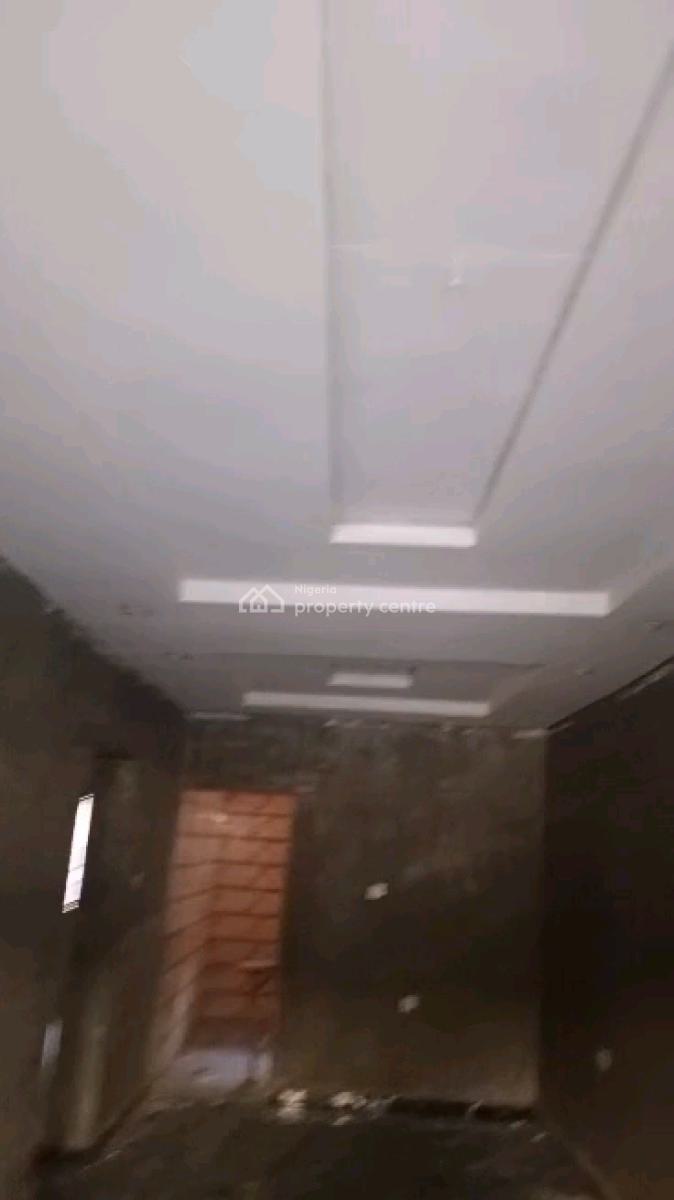 Standard and Spacious 2 Bedroom Flat, Atunrase Estate, Gbagada, Lagos, Flat / Apartment for Rent