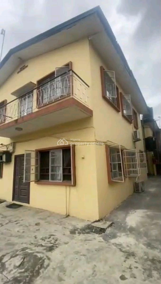 Solid Block of Flat, Off Falolu, Surulere, Lagos, Block of Flats for Sale