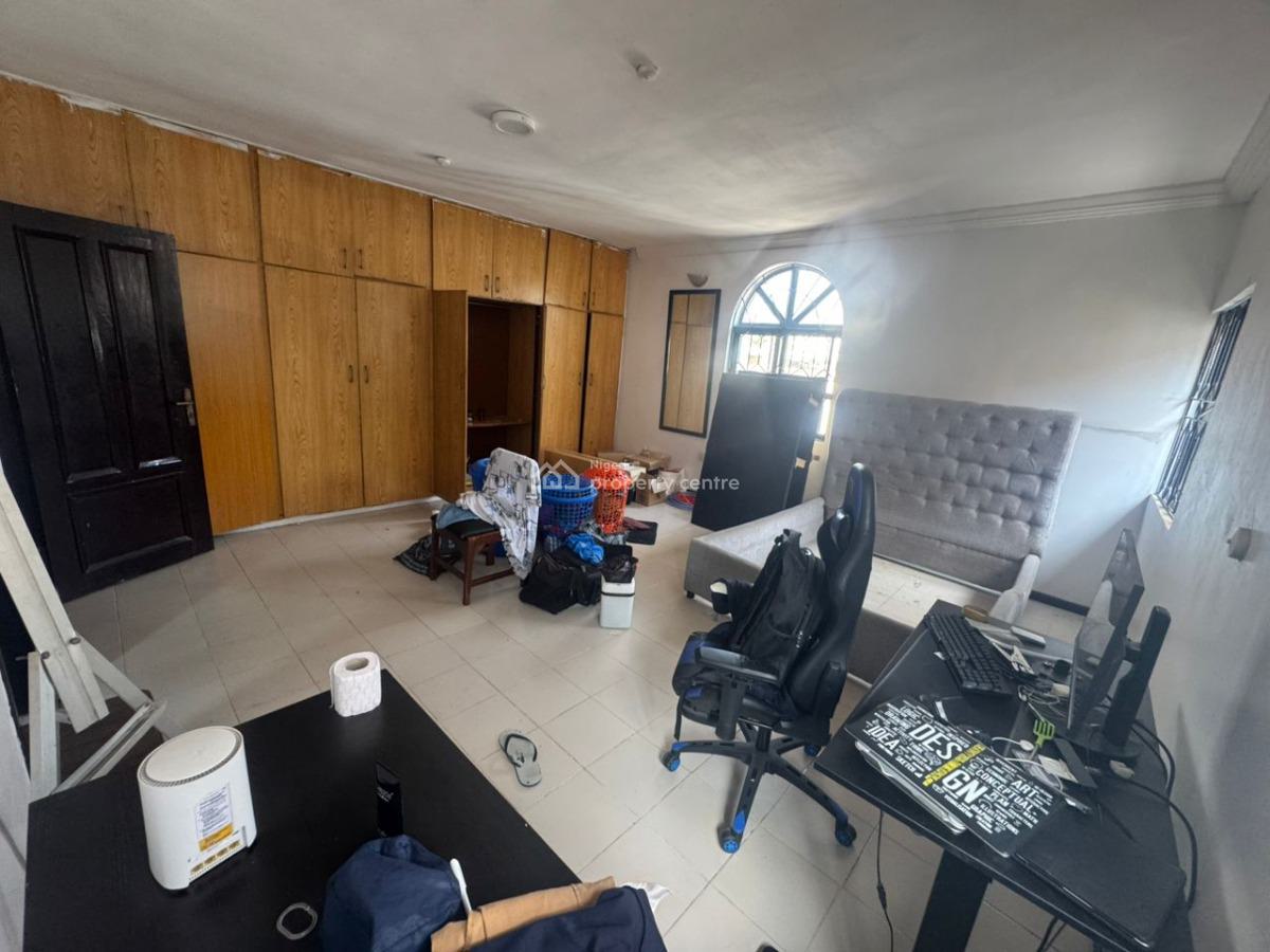 Massive Mini Flat, Off Admiralty Way, Lekki Phase 1, Lekki, Lagos, Mini Flat (room and Parlour) for Rent
