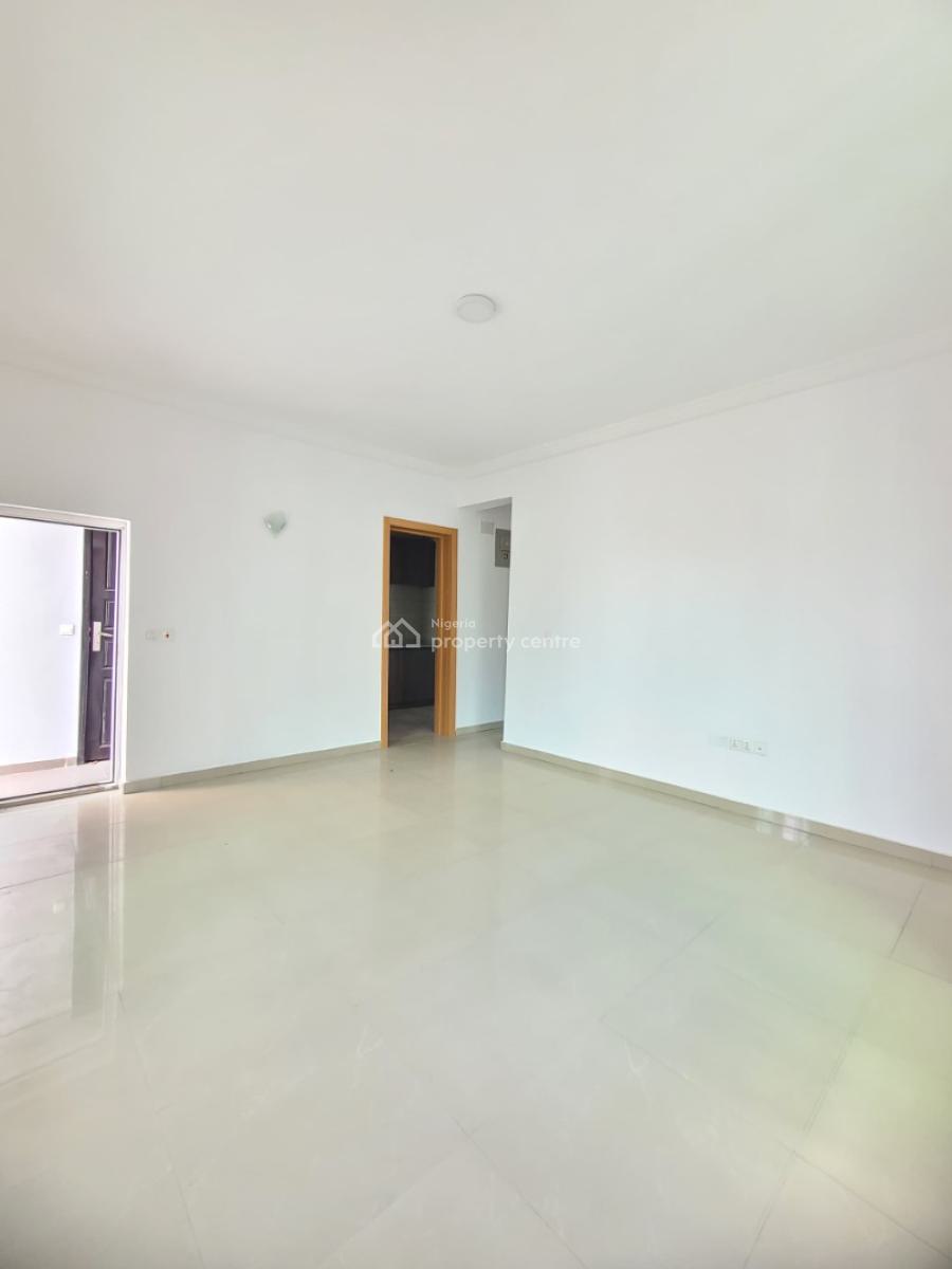 Beautiful and Spacious 2 Bedroom Apartment, Royal View Estate, Agungi, Lekki, Lagos, Flat / Apartment for Sale