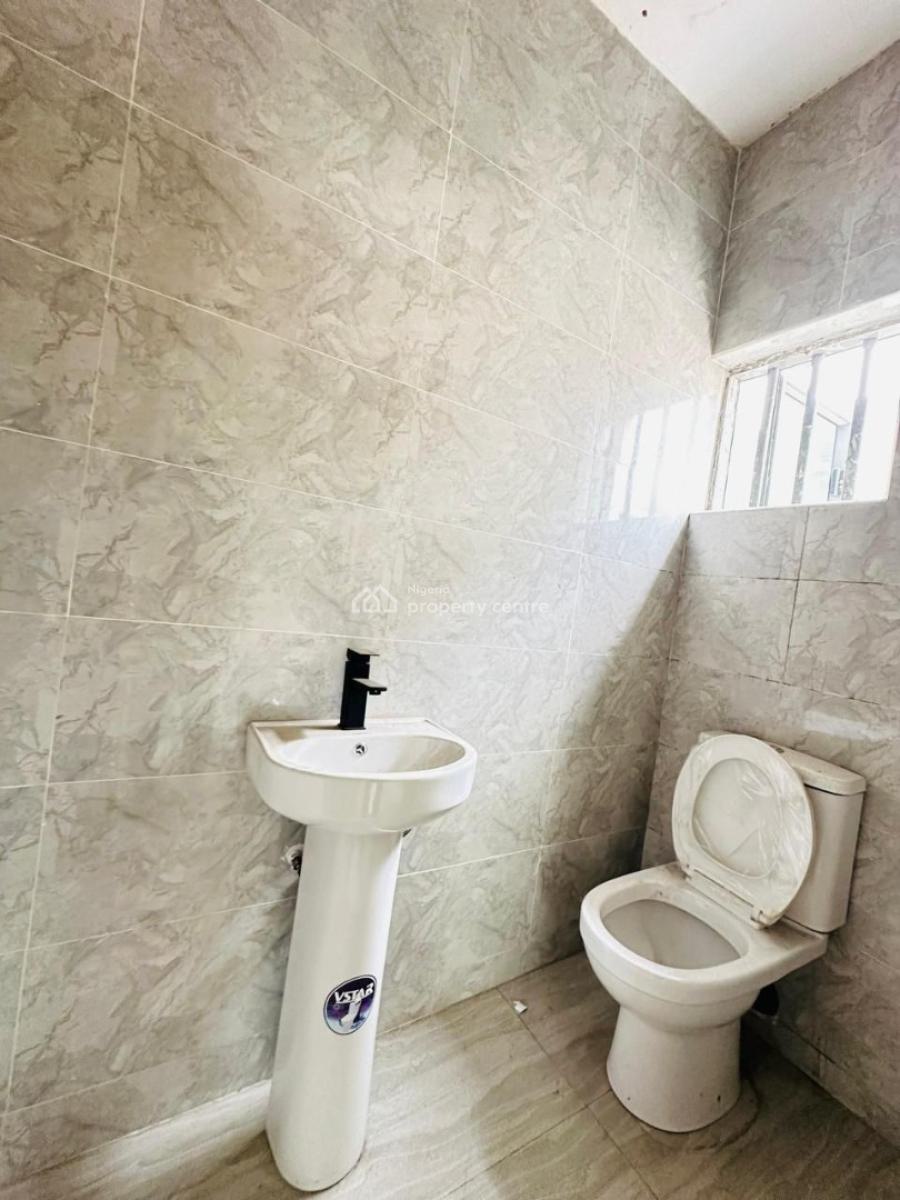 Exquisitely Built 4-bedroom Semi-detached Duplex, Gra Phase 2, Magodo, Lagos, Semi-detached Duplex for Sale