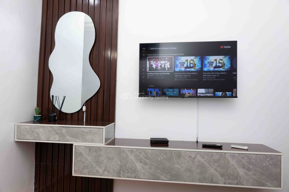 Luxury 3 Bedrooms Terrace Duplex, Chevron Drive, Lekki, Lagos, Terraced Duplex Short Let