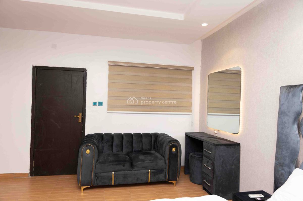 Luxury 3 Bedrooms Terrace Duplex, Chevron Drive, Lekki, Lagos, Terraced Duplex Short Let