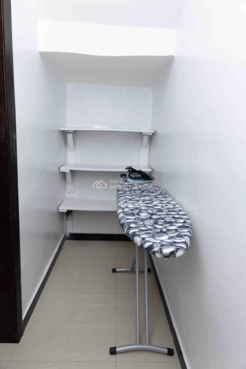 Luxury 3 Bedrooms Terrace Duplex, Chevron Drive, Lekki, Lagos, Terraced Duplex Short Let