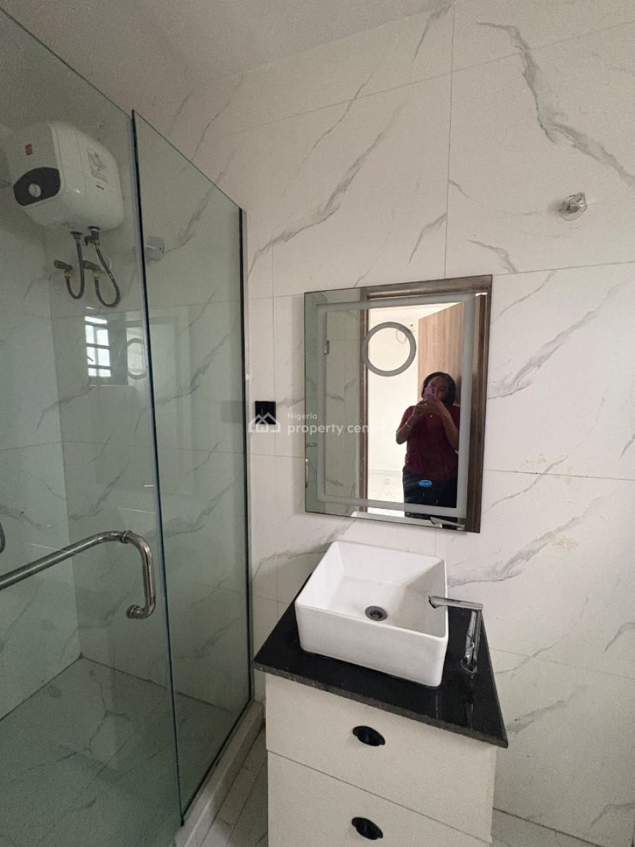 Luxury 2 Bedroom Penthouse, Ologolo, Lekki, Lagos, Flat / Apartment for Rent