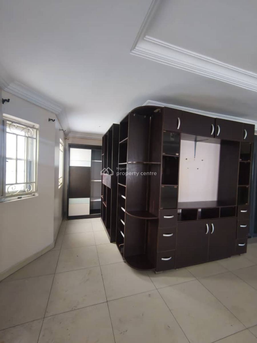 Luxury Well Renovated 3bedroom Fully Detached House, New Road in a Secured Estate, Lekki, Lagos, Detached Duplex for Rent