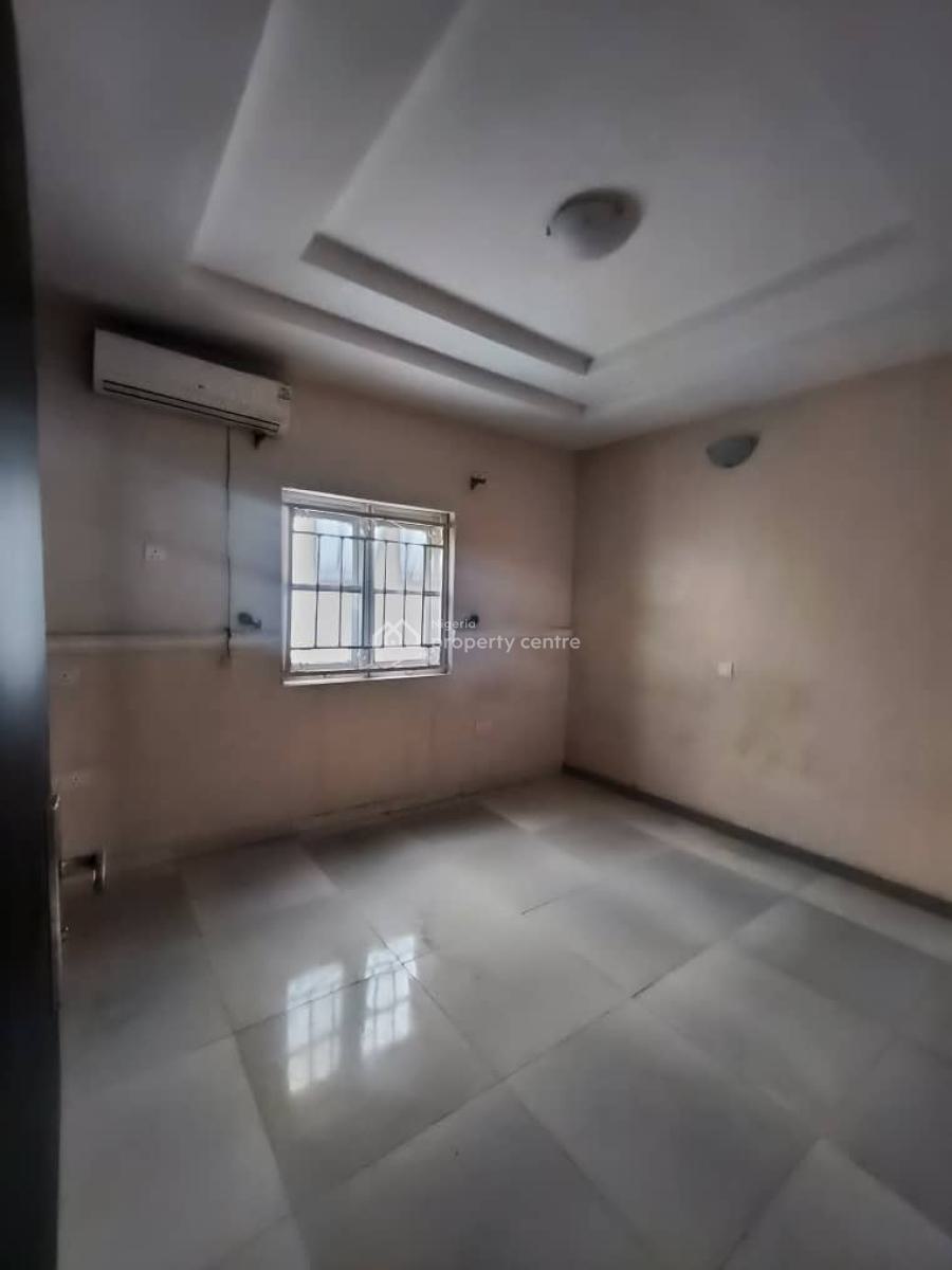 Luxury Well Renovated 3bedroom Fully Detached House, New Road in a Secured Estate, Lekki, Lagos, Detached Duplex for Rent