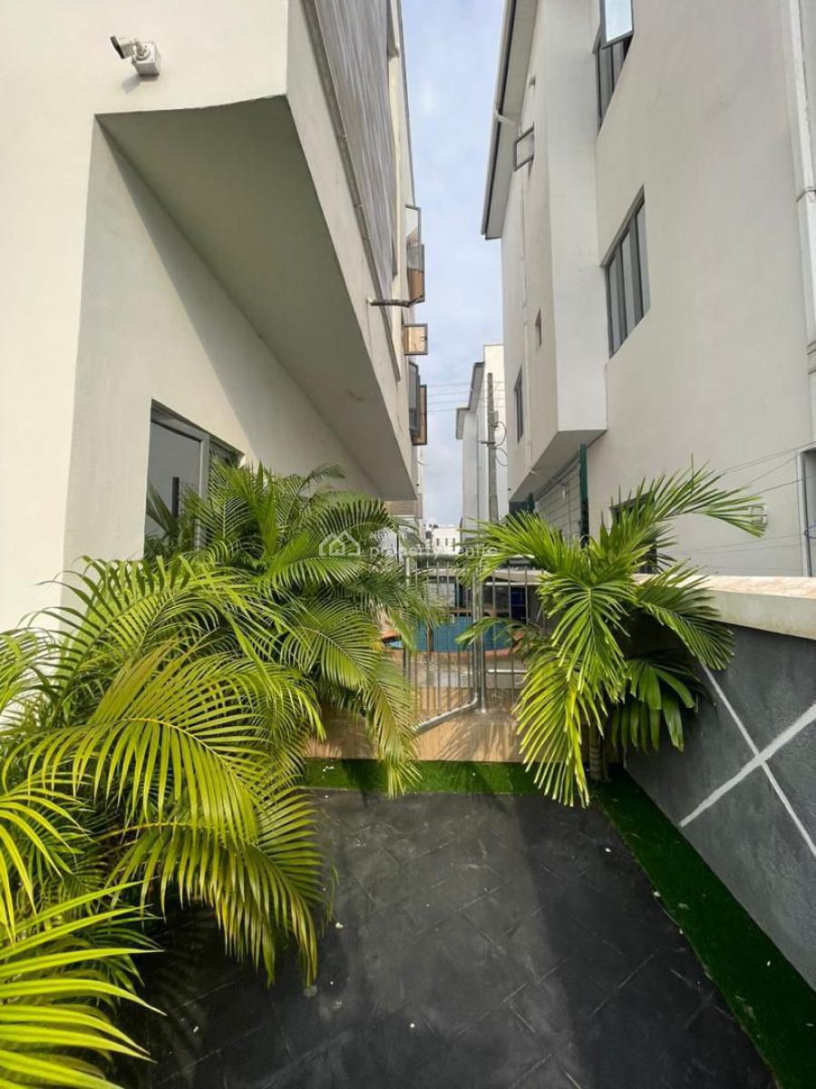 5 Bedrooms Fully Detached Duplex with Bq, Ajah, Lagos, Detached Duplex for Sale