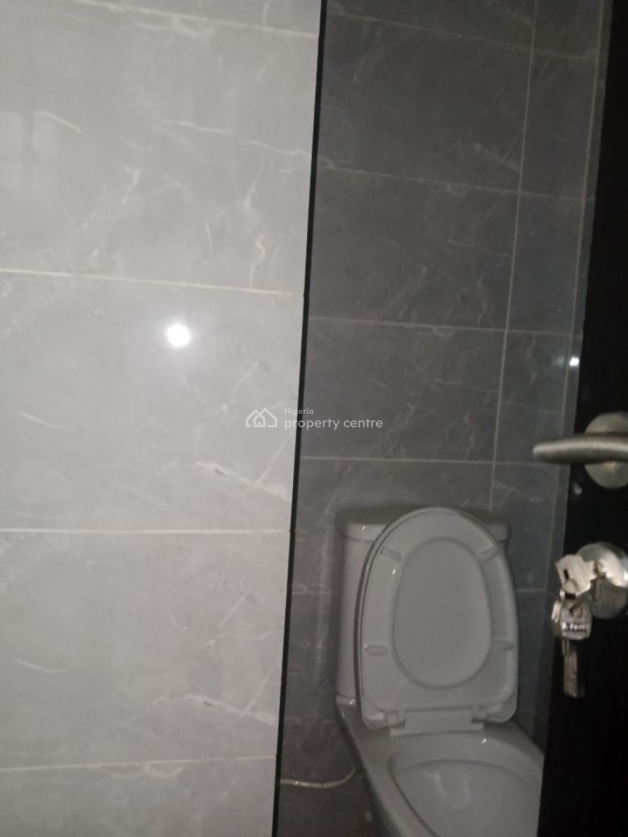 Luxury Two Bedroom Apartment Available in a Serene Area, Alagomeji, Yaba, Lagos, Flat / Apartment for Rent