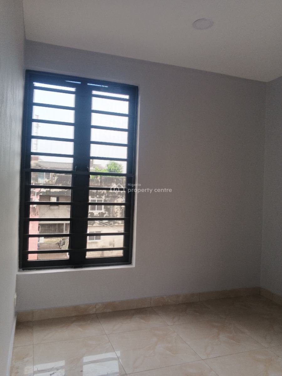 Luxury Two Bedroom Apartment Available in a Serene Area, Alagomeji, Yaba, Lagos, Flat / Apartment for Rent