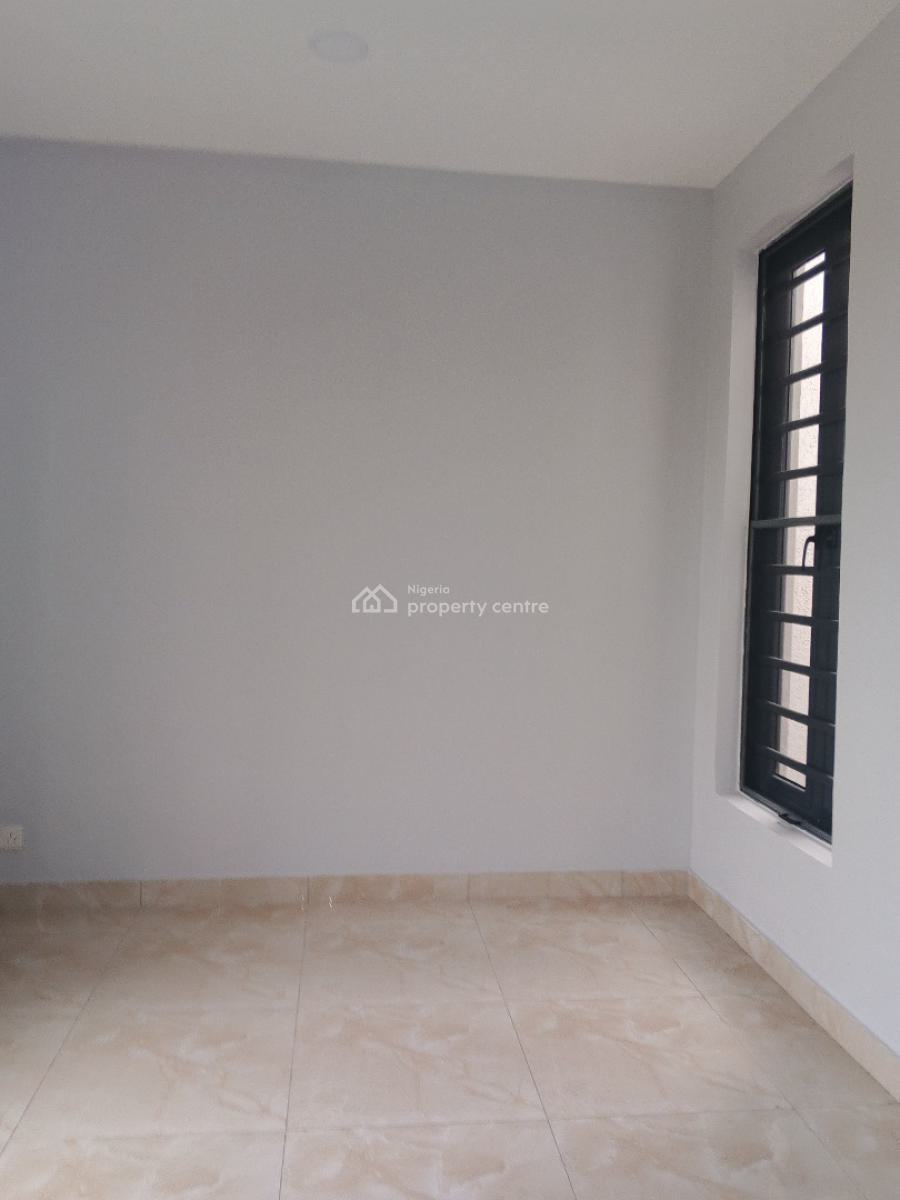 Luxury Two Bedroom Apartment Available in a Serene Area, Alagomeji, Yaba, Lagos, Flat / Apartment for Rent