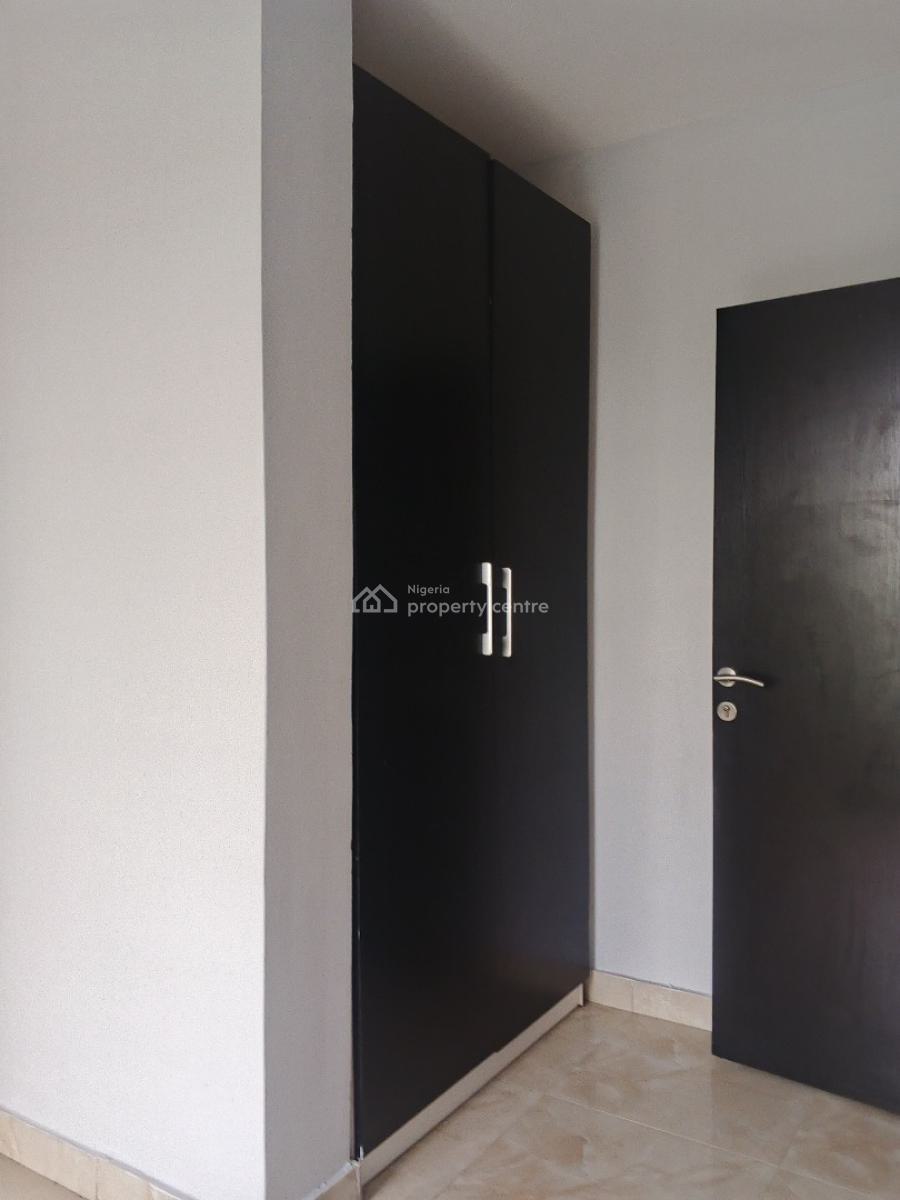 Luxury Two Bedroom Apartment Available in a Serene Area, Alagomeji, Yaba, Lagos, Flat / Apartment for Rent