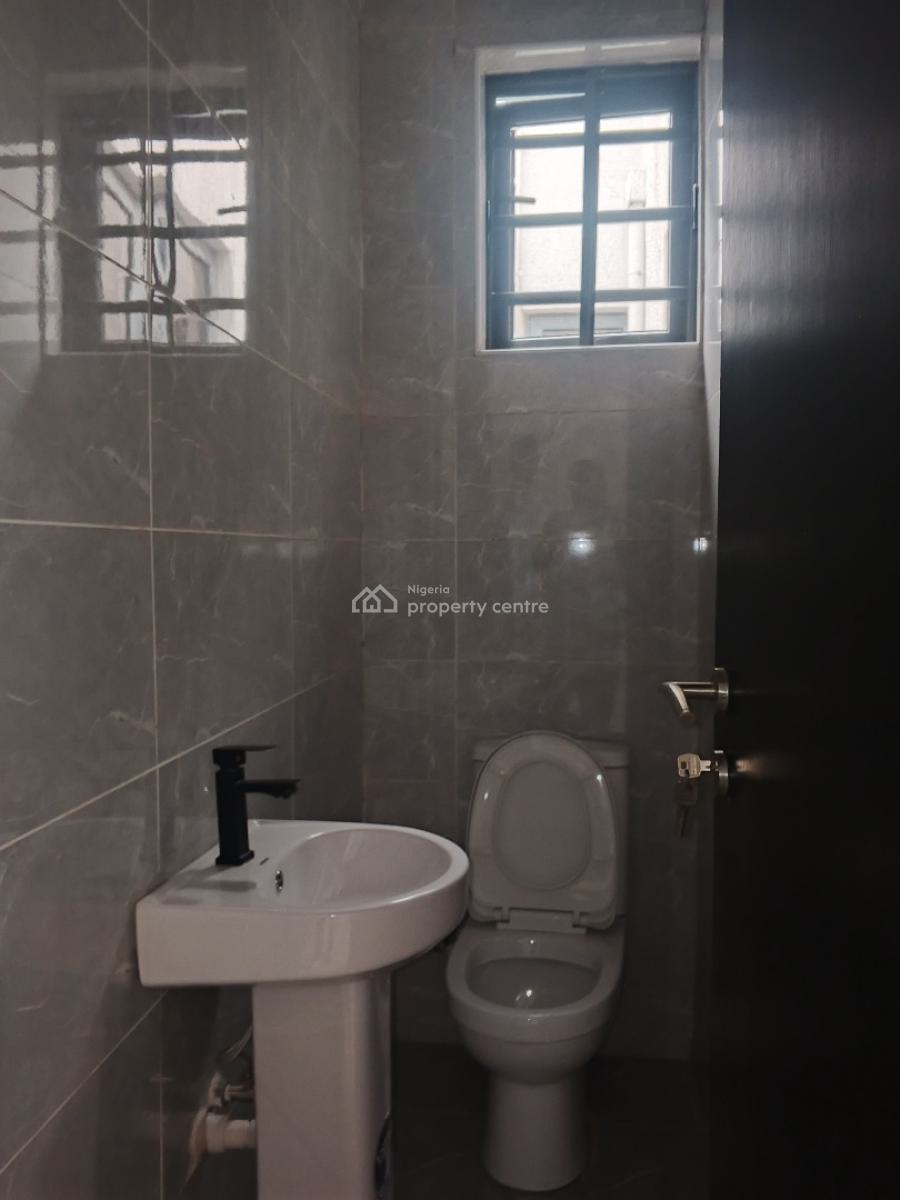 Luxury Two Bedroom Apartment Available in a Serene Area, Alagomeji, Yaba, Lagos, Flat / Apartment for Rent