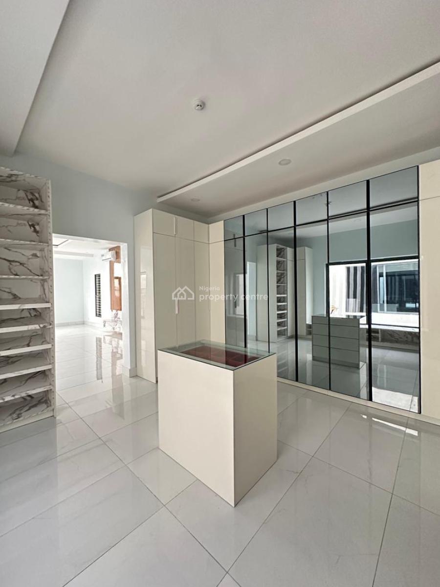 Exquisite Spacious 5 Bedroom Fully Detached Duplex with Bq, Cinema, Lekki Phase 1, Lekki, Lagos, Detached Duplex for Sale