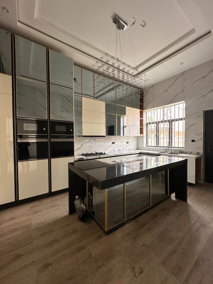 Contemporary Spacious 7 Bedroom Fully Detached Duplex with Bq, Cinema, Lekki Phase 1, Lekki, Lagos, Detached Duplex for Sale