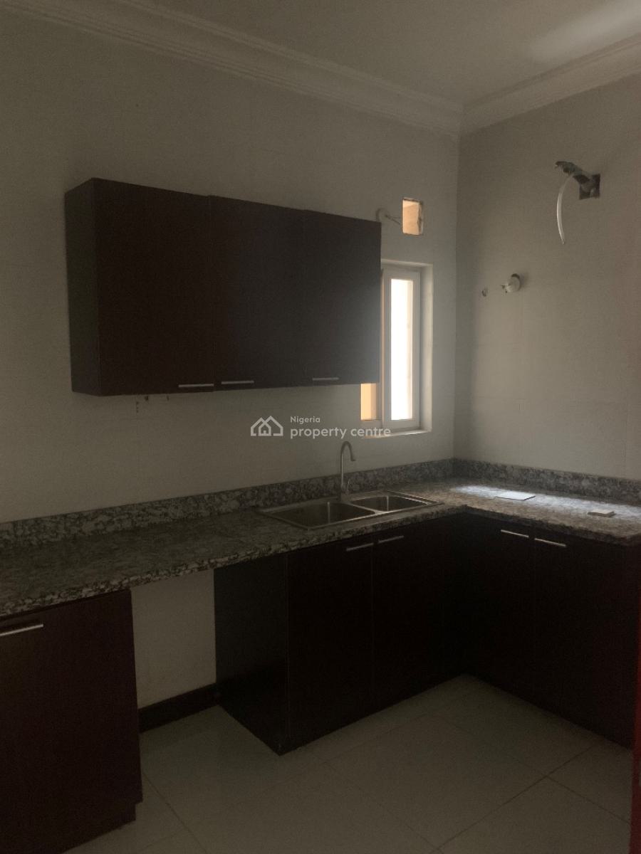 Luxury 2 Bedroom Apartment, Admiralty Way, Lekki Phase 1, Lekki, Lagos, Flat / Apartment for Sale