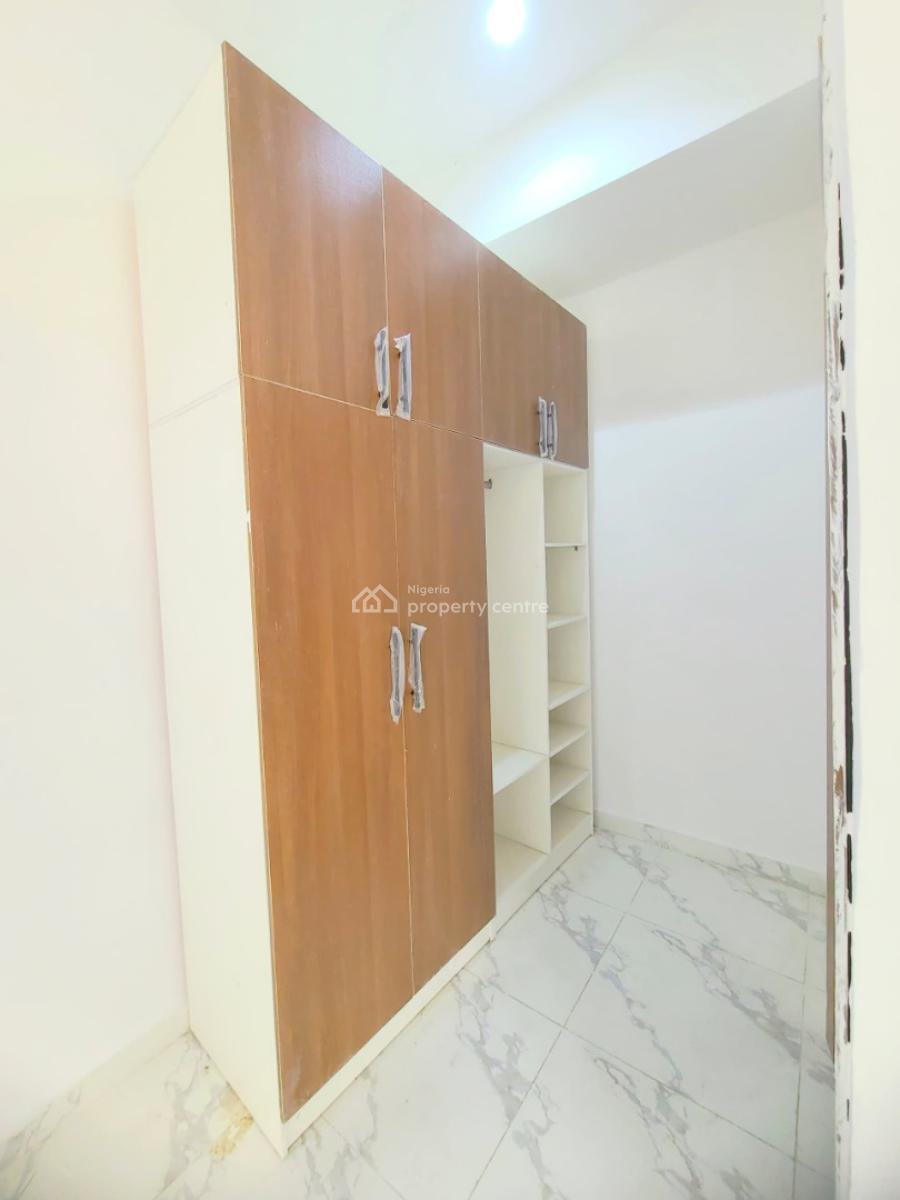 2 Bedroom Flat with Open Plan Kitchen, Elevator and Swimming Pool, Ilasan, Ikate Right, Lekki, Lagos, Flat / Apartment for Sale