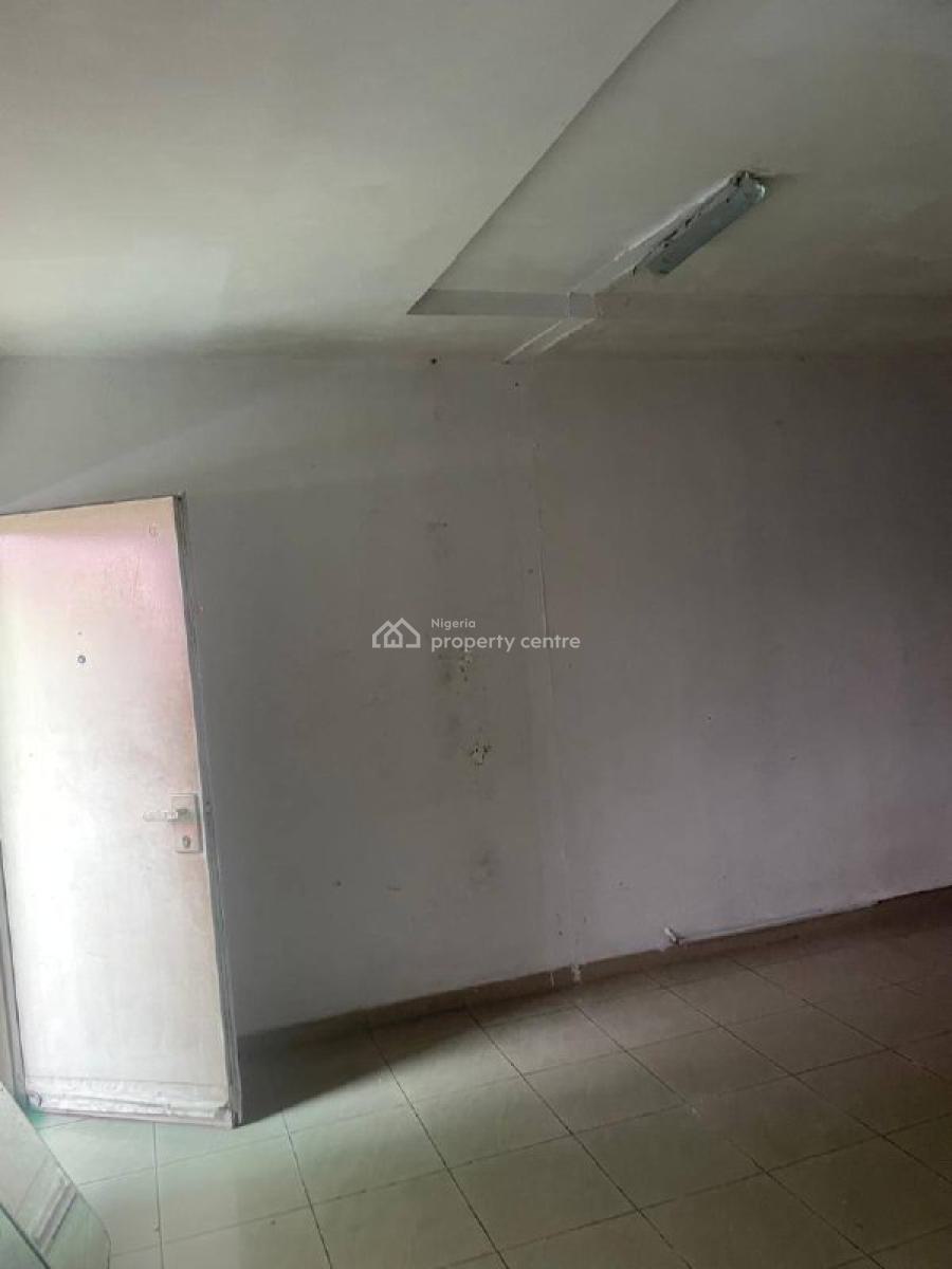a Studio Apartment, Parkview, Ikoyi, Lagos, Self Contain (single Rooms) for Rent