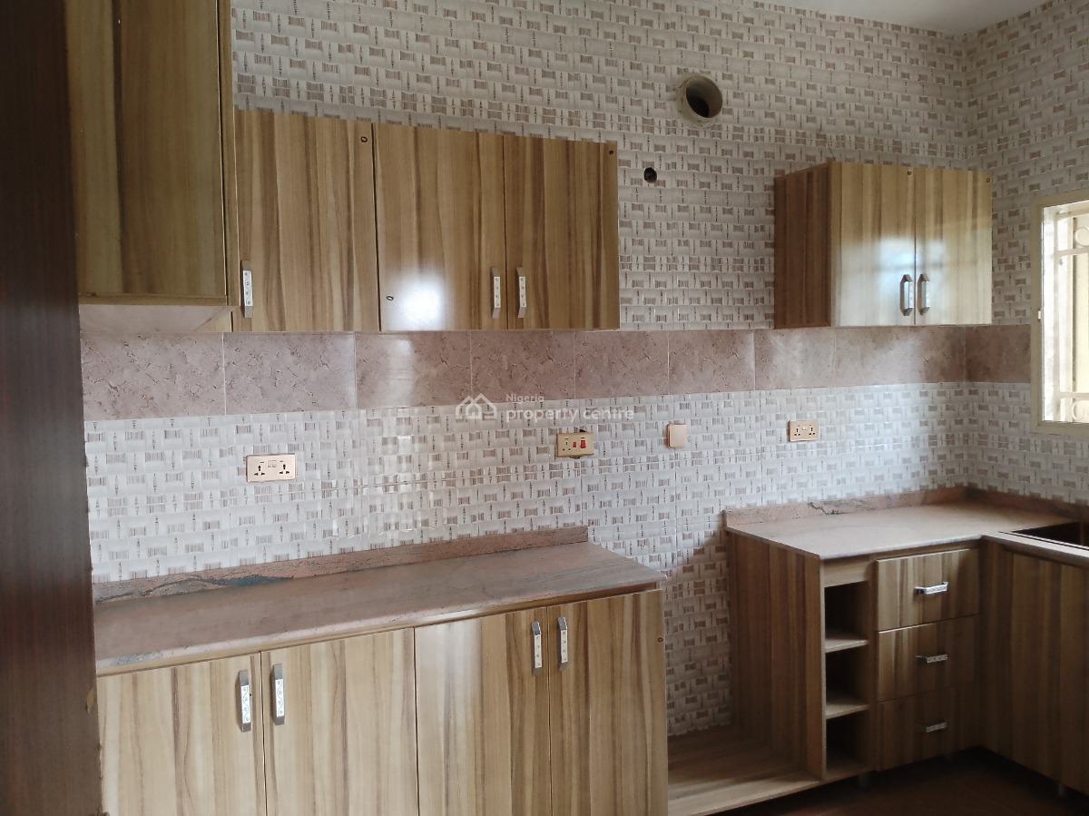 Luxury 2 Bedroom Apartment, Behind Fggc, Fo1 Layout, Kubwa, Abuja, Flat / Apartment for Rent