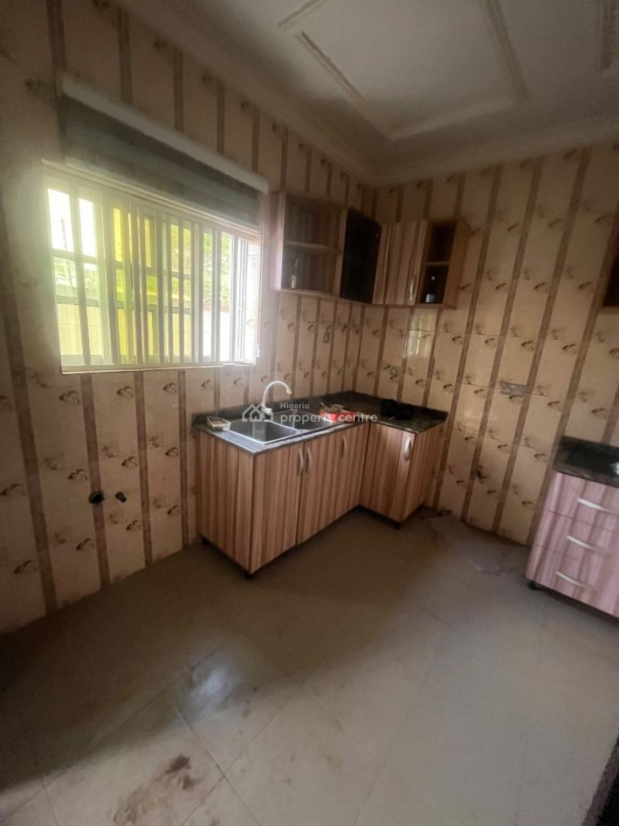 Beautiful 2 Bedroom Flat Ground Floor, Abraham Adesanya Scheme, Ajah, Lagos, Flat / Apartment for Rent