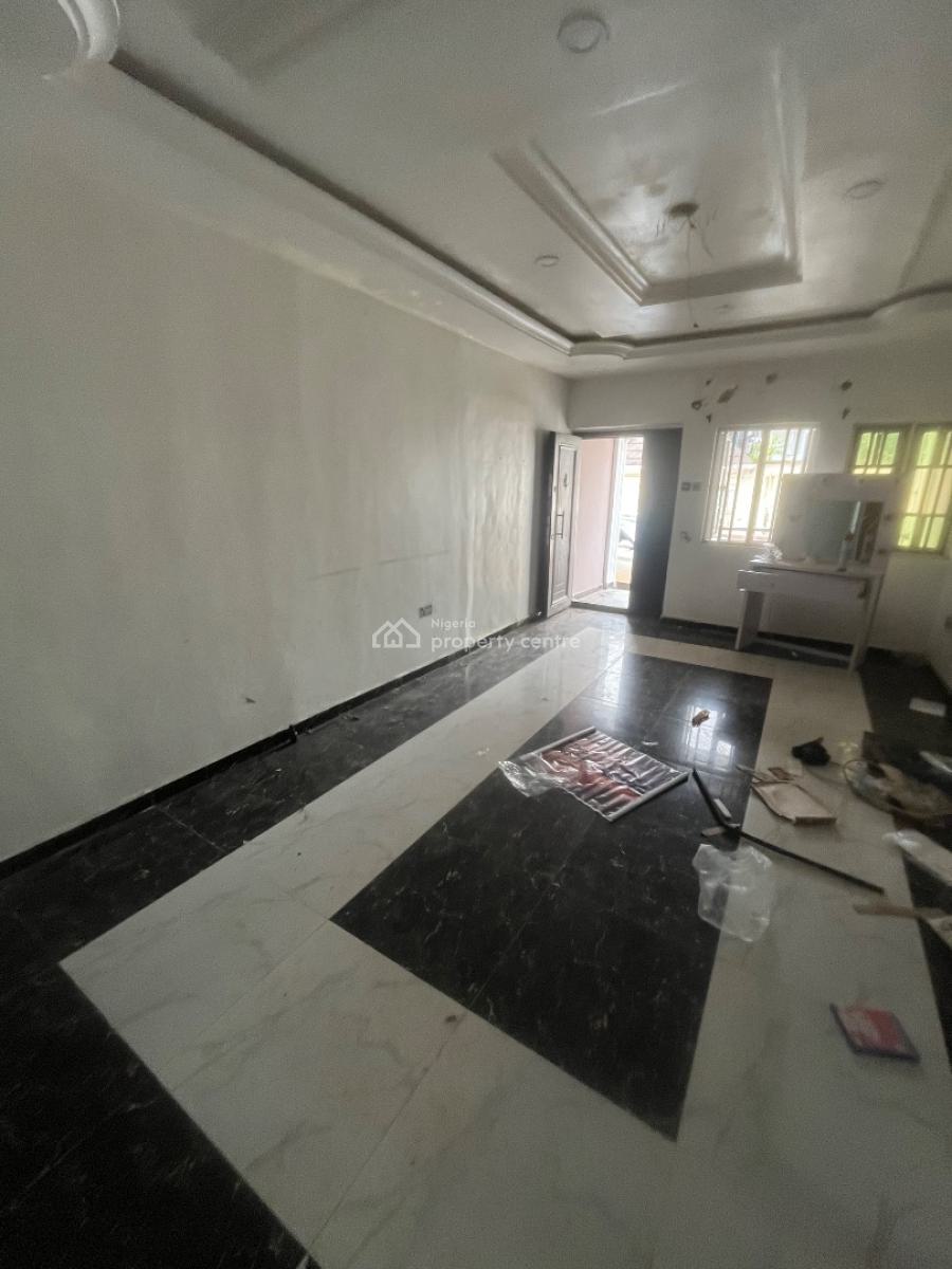 Beautiful 2 Bedroom Flat Ground Floor, Abraham Adesanya Scheme, Ajah, Lagos, Flat / Apartment for Rent