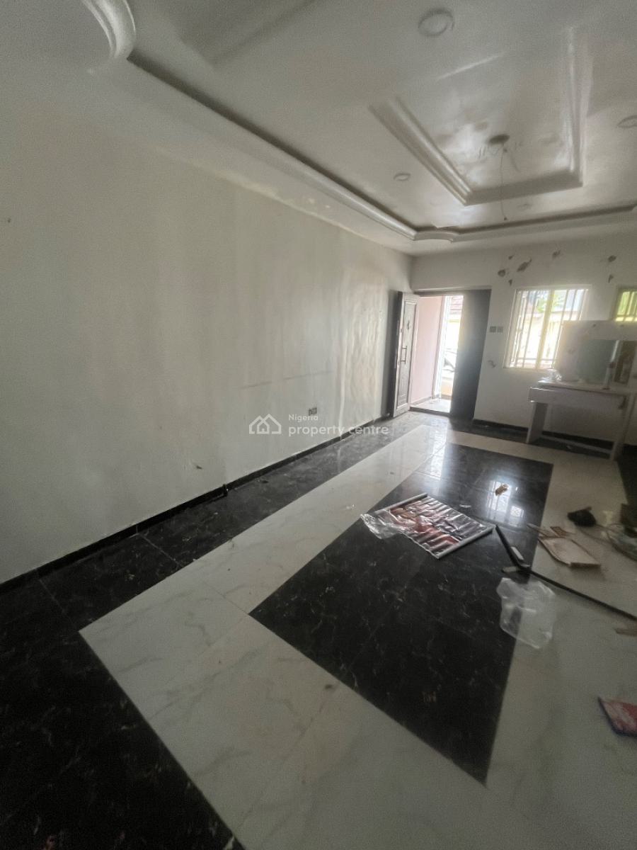 Beautiful 2 Bedroom Flat Ground Floor, Abraham Adesanya Scheme, Ajah, Lagos, Flat / Apartment for Rent