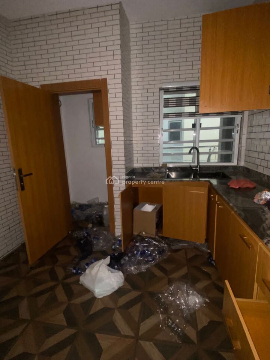 Serviced 2 Bedroom Flat, Bridgegate Estate, Agungi, Lekki, Lagos, Flat / Apartment for Rent