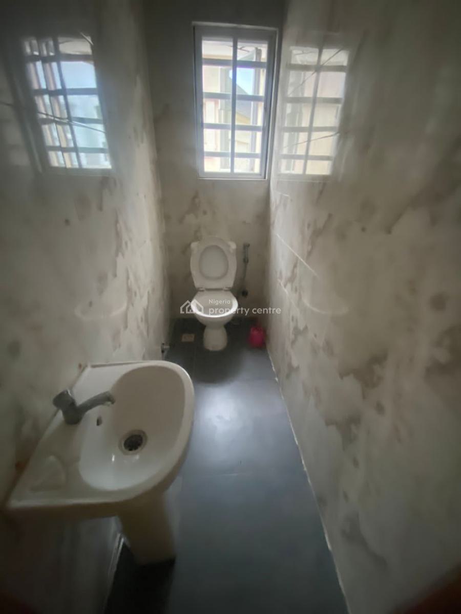 Serviced 2 Bedroom Flat, Bridgegate Estate, Agungi, Lekki, Lagos, Flat / Apartment for Rent