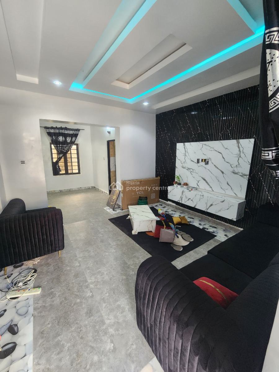 Luxury Two Bedroom Block of Flat, News Engineering, Dawaki, Gwarinpa, Abuja, Flat / Apartment for Rent