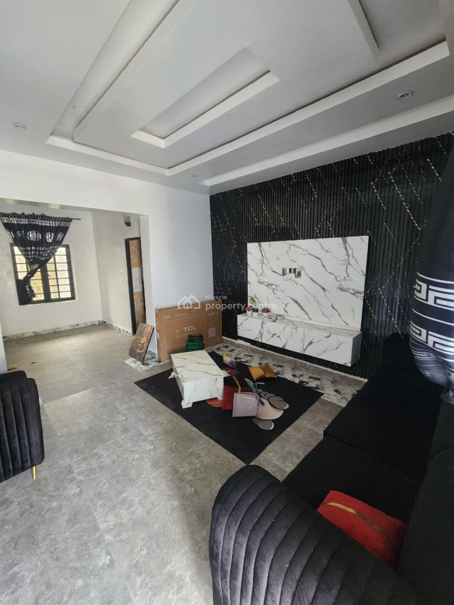 Luxury Two Bedroom Block of Flat, News Engineering, Dawaki, Gwarinpa, Abuja, Flat / Apartment for Rent