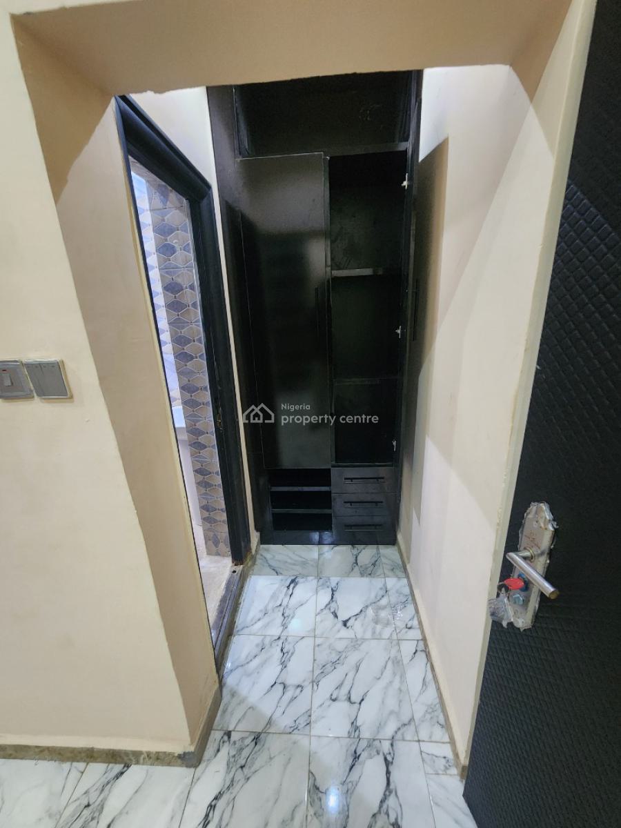 Luxury Two Bedroom Block of Flat, News Engineering, Dawaki, Gwarinpa, Abuja, Flat / Apartment for Rent