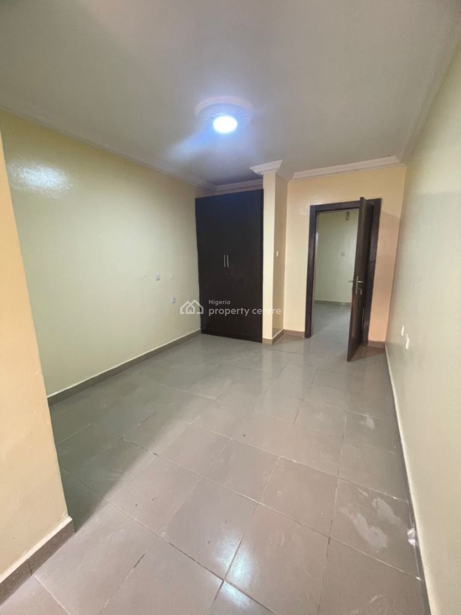 3 Bedroom Terrace + Bq, Lekki Phase 1, Lekki, Lagos, Flat / Apartment for Rent
