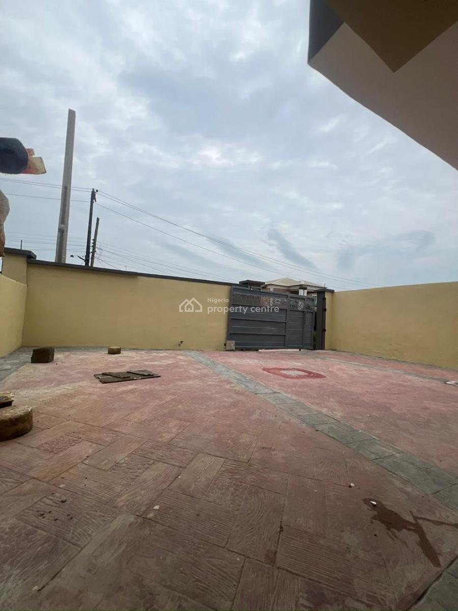Newly Built 4-bedroom Terrace Duplex, Akowonjo, Alimosho, Lagos, Terraced Duplex for Sale