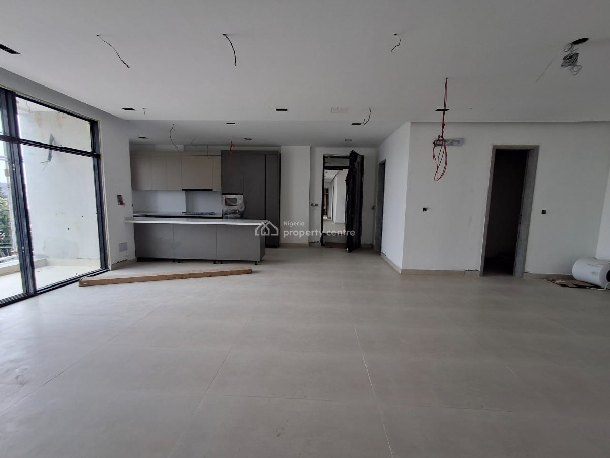 Massive 2 Bedroom Flat, Lekki Phase 1, Lekki, Lagos, Flat / Apartment for Sale