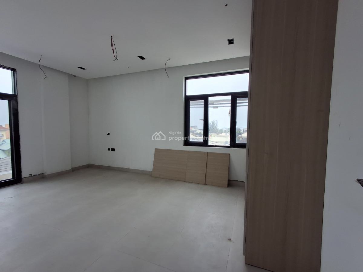 Massive 2 Bedroom Flat, Lekki Phase 1, Lekki, Lagos, Flat / Apartment for Sale