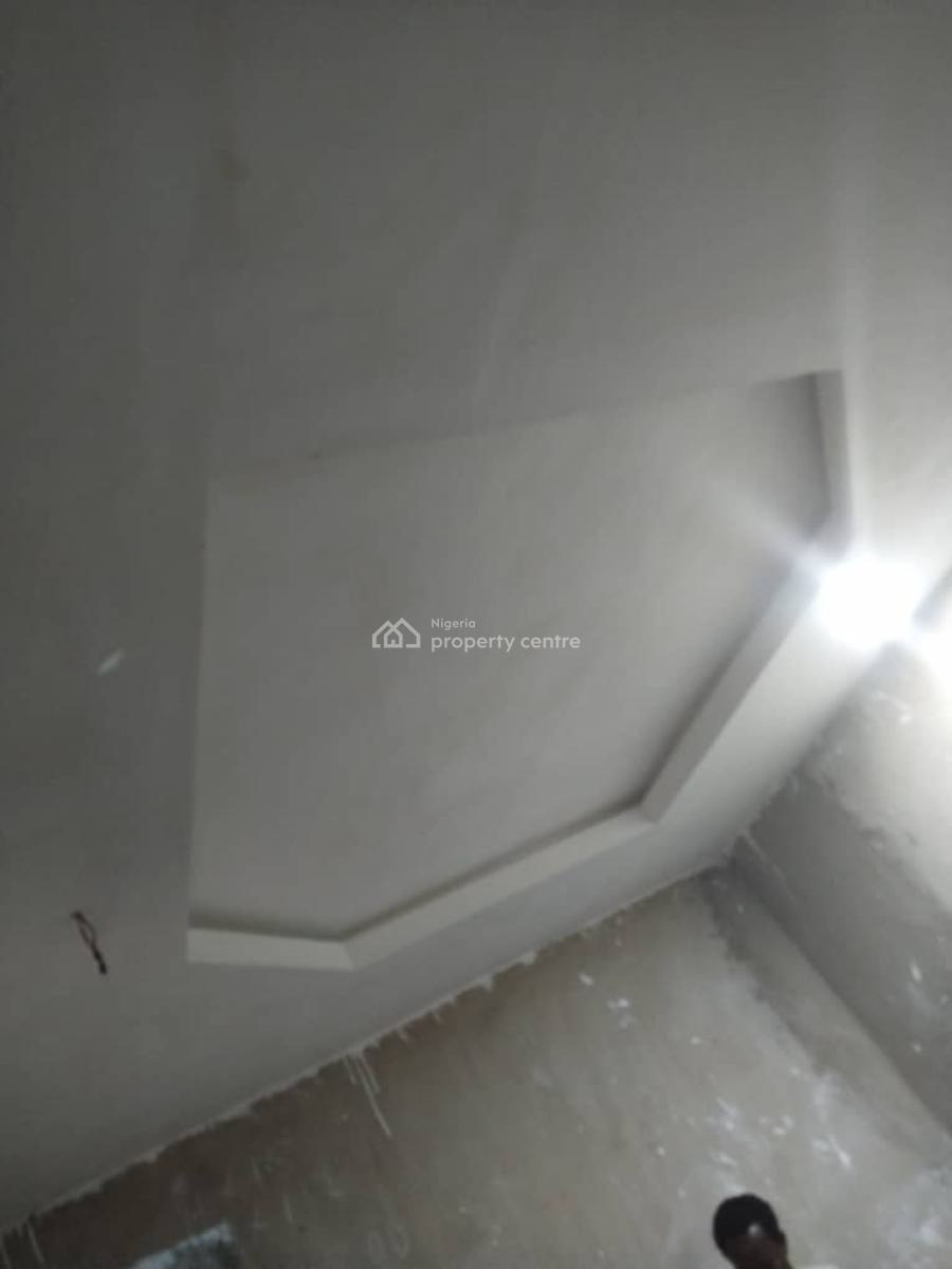 Newly Built Room Self Con, Shomolu, Lagos, Self Contain (single Rooms) for Rent