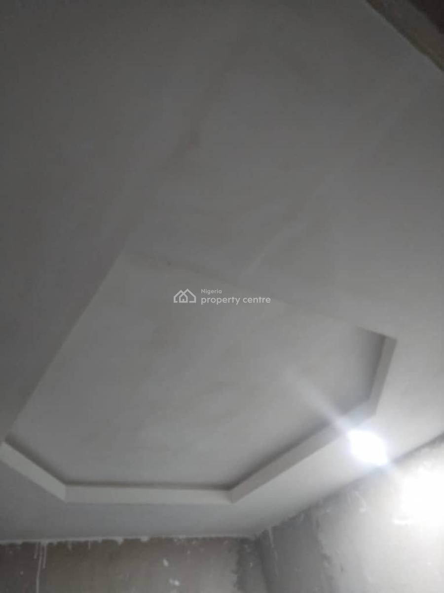 Newly Built Room Self Con, Shomolu, Lagos, Self Contain (single Rooms) for Rent