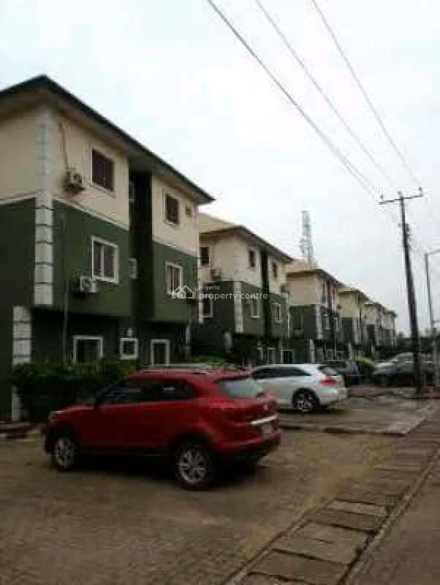 Lovely 3 Bedroom Apartment, Pen Cinema, Agege, Lagos, Block of Flats for Sale